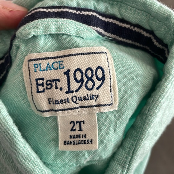 boy's light blue button-up shirt - Picture 3 of 4